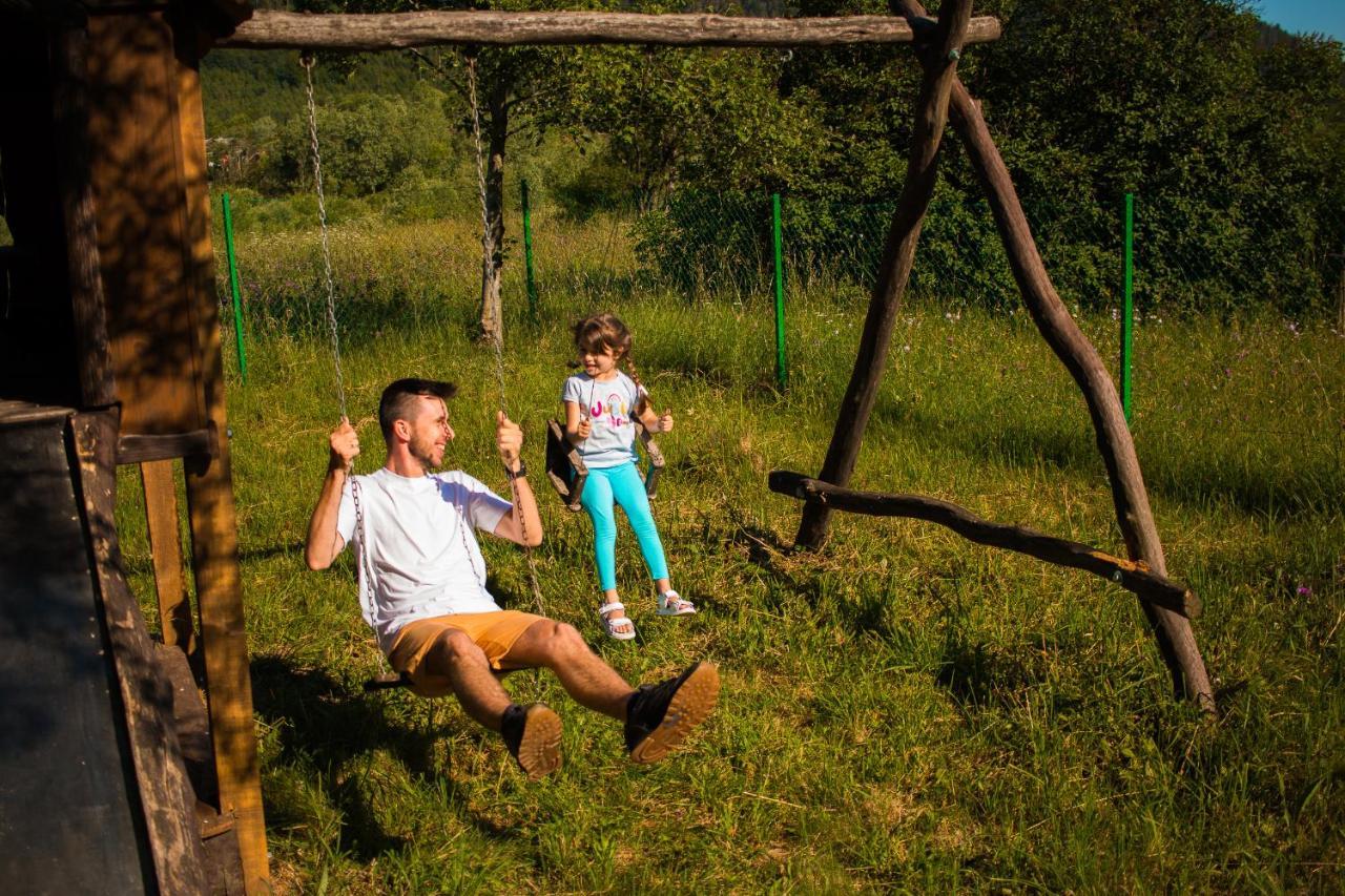Willa Mountains Hut Mikuliczyn Zewnętrze zdjęcie